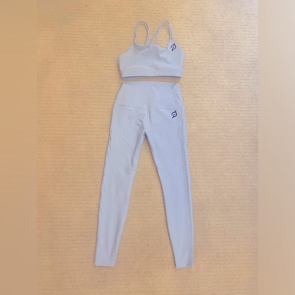 Lululemon Peleton outfit set top+ bottom !